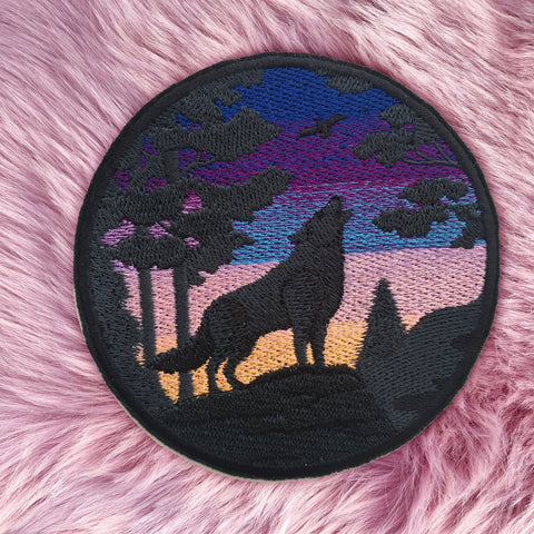 Sunset Wolf Howling Iron On Embroidered Patch