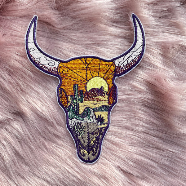 Western Desert Theme Cow Bull Animal Skull Skeleton Iron On Embroidery Patch